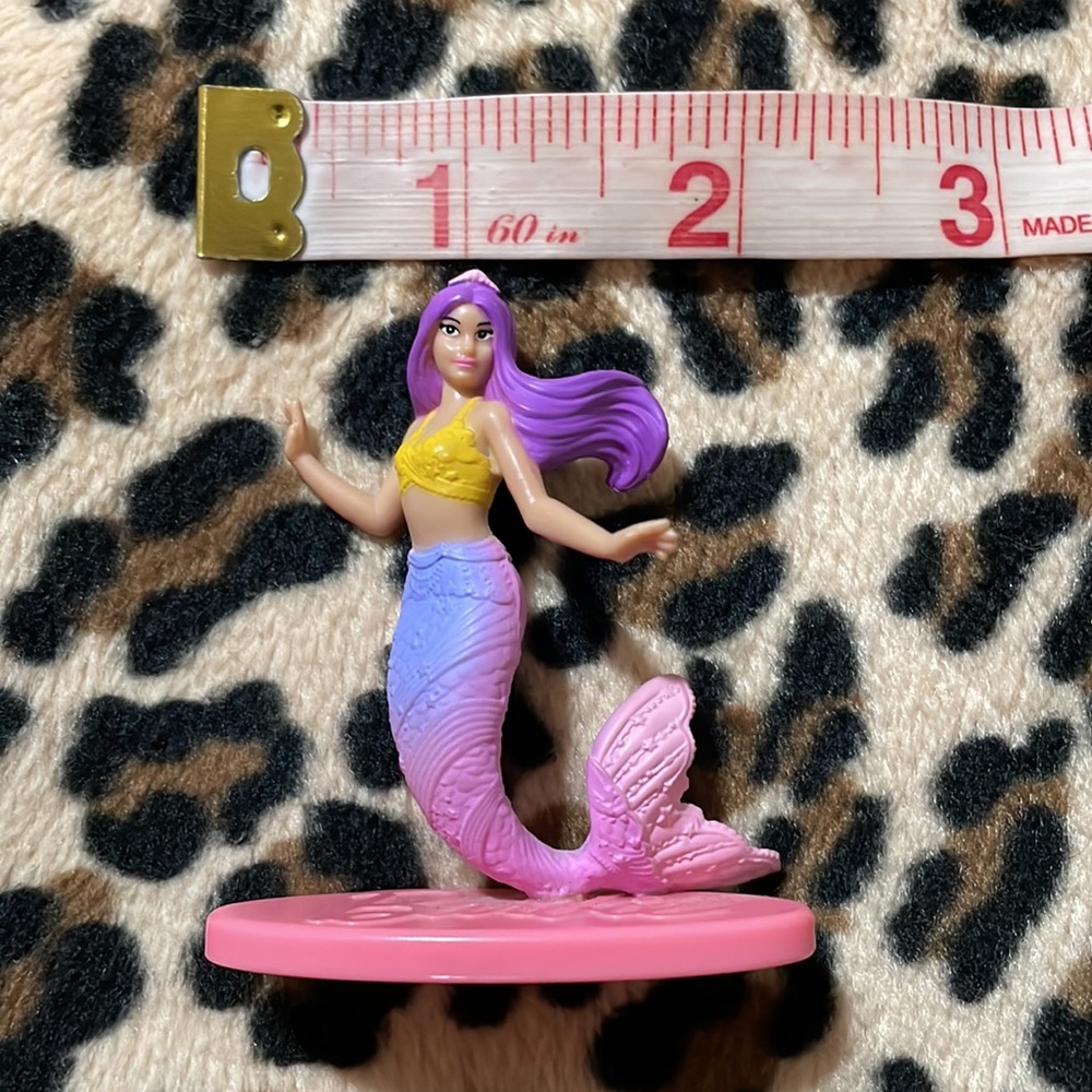 BARBIE 🩷💜 Micro Collection Mini Figure Mermaid Pop Star Dreamtopia Purple Cake - Picture 12 of 15
